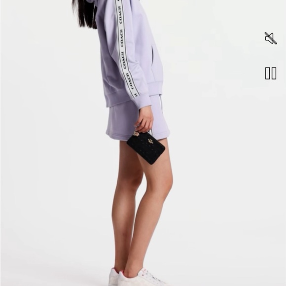 🎁 Coach Boxed Corner Zip Wristlet In Signature Leather in gold/electric red - Picture 11 of 13